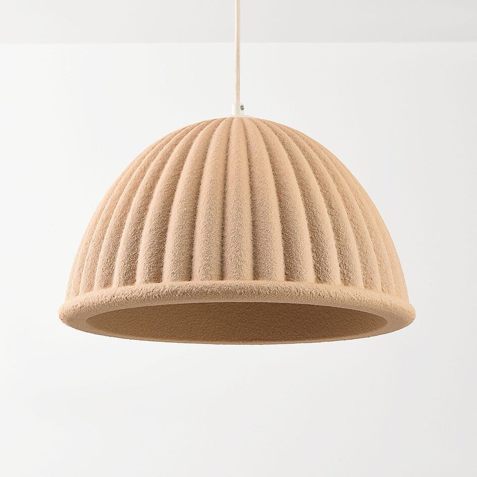 Lampa wisząca Hyske z żebrowanym kloszem - piaskowo-beżowa