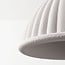 Lampa wisząca Hyske – z ryflowanym kloszem, biała
