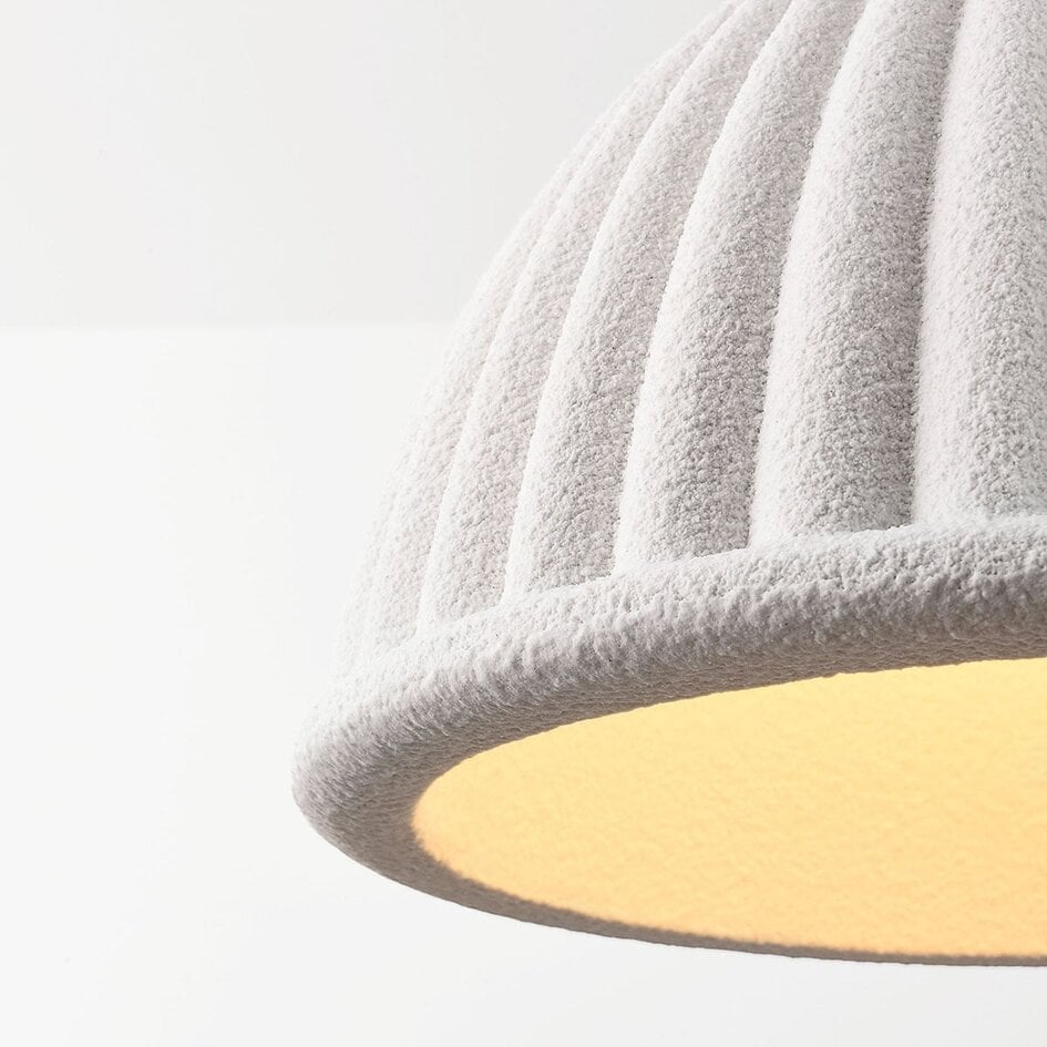 Lampa wisząca Hyske z żebrowanym kloszem - biała