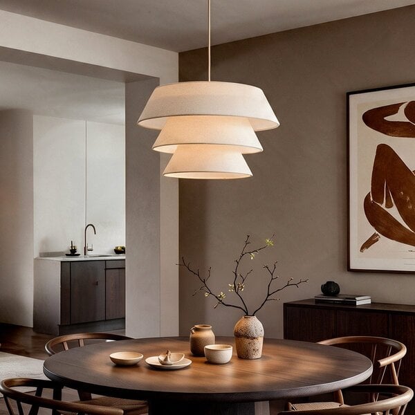 Lampa wisząca Blom z warstwowym kloszem z naturalnego lnu
