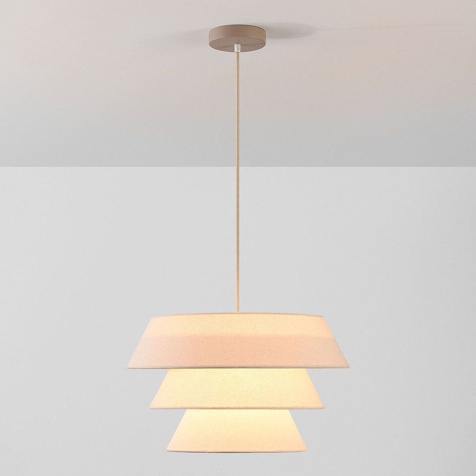 Lampa wisząca Blom z warstwowym kloszem z naturalnego lnu