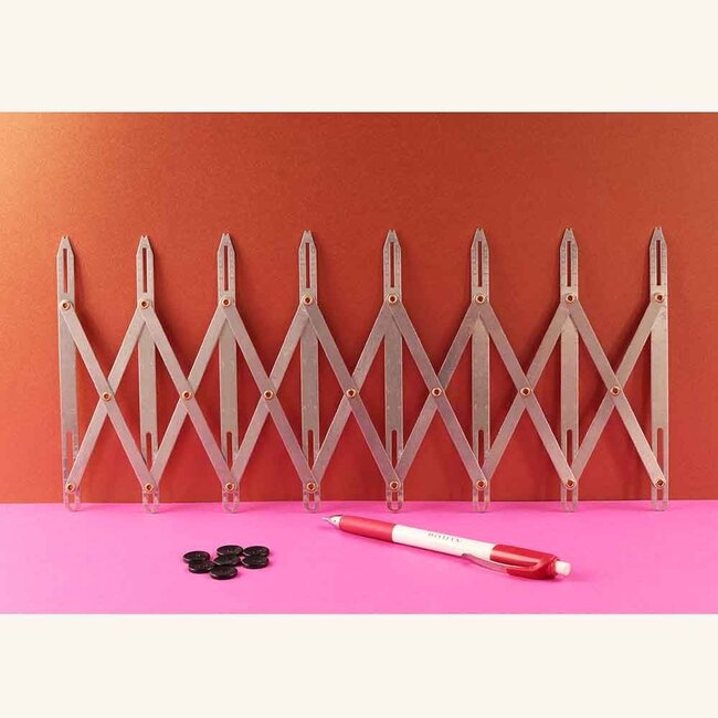 Bohin Knopfverteiler Alu. grau für bis zu 8 Knöpfe 16x8cm