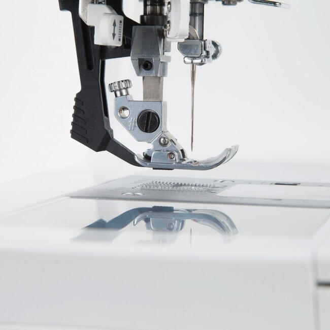 Singer Featherweight C240