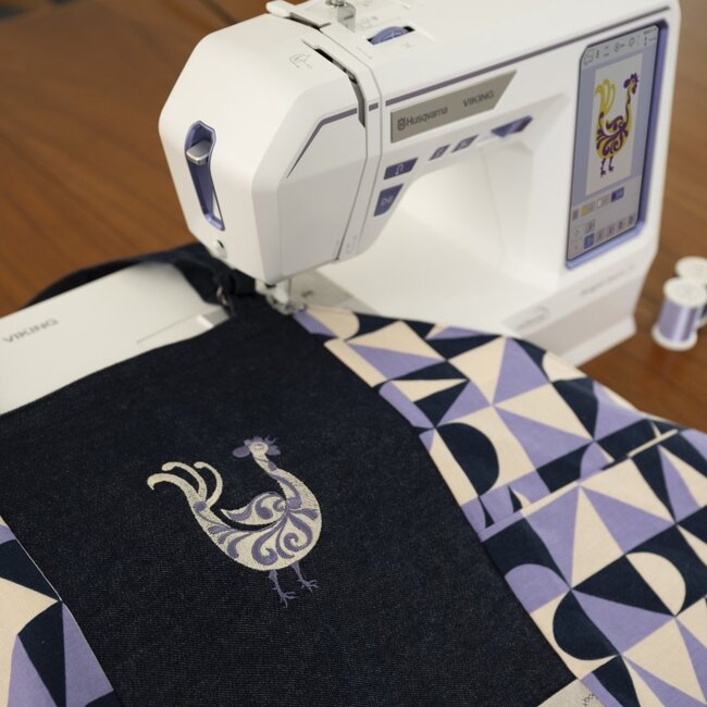 Husqvarna® VIKING DESIGNER QUARTZ™ 29