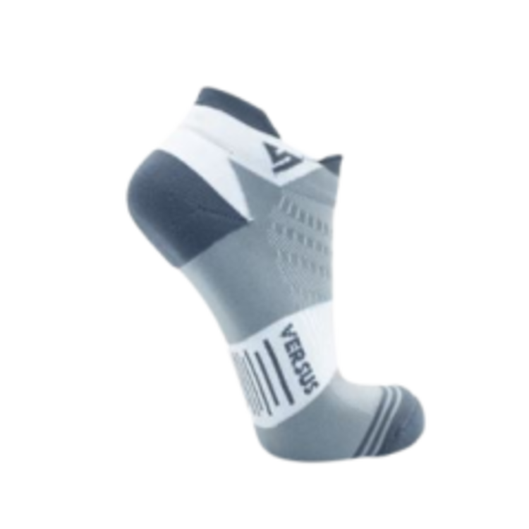 VERSUS VERSUS SOCKS  CUTBACK