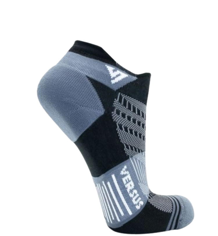 VERSUS VERSUS SOCKS  CUTBACK