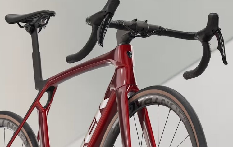 TREK MADONE SL 6 GEN 8, CRIMSON RED, M