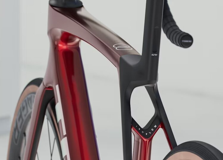 TREK MADONE SL 6 GEN 8, CRIMSON RED, M