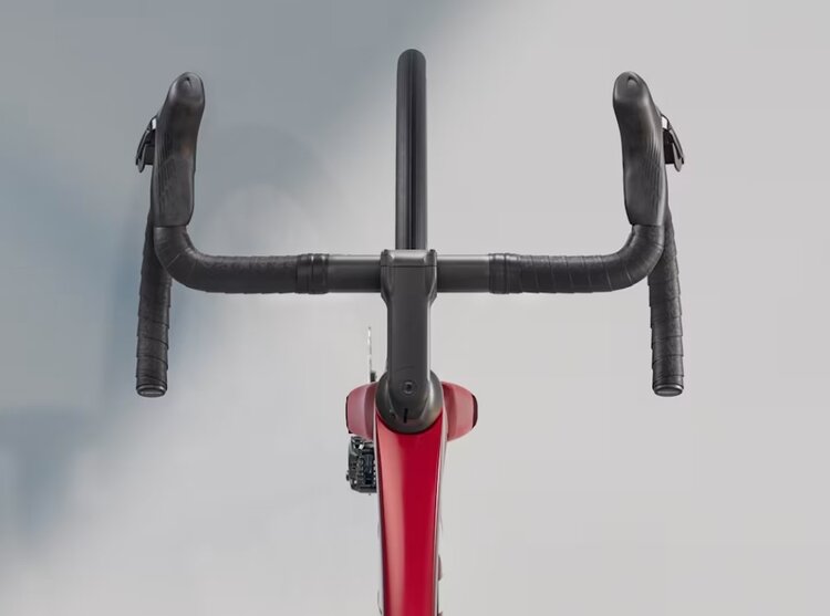 TREK MADONE SL 6 GEN 8, CRIMSON RED, M