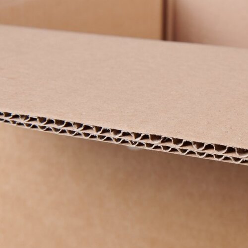 Master'in Amerikaanse Vouwdoos Enkele Golf - 30,5 x 22 x 20cm - 25 stuks Master'in Amerikaanse Vouwdoos Enkele Golf - 30,5 x 22 x 20cm - 25 stuks