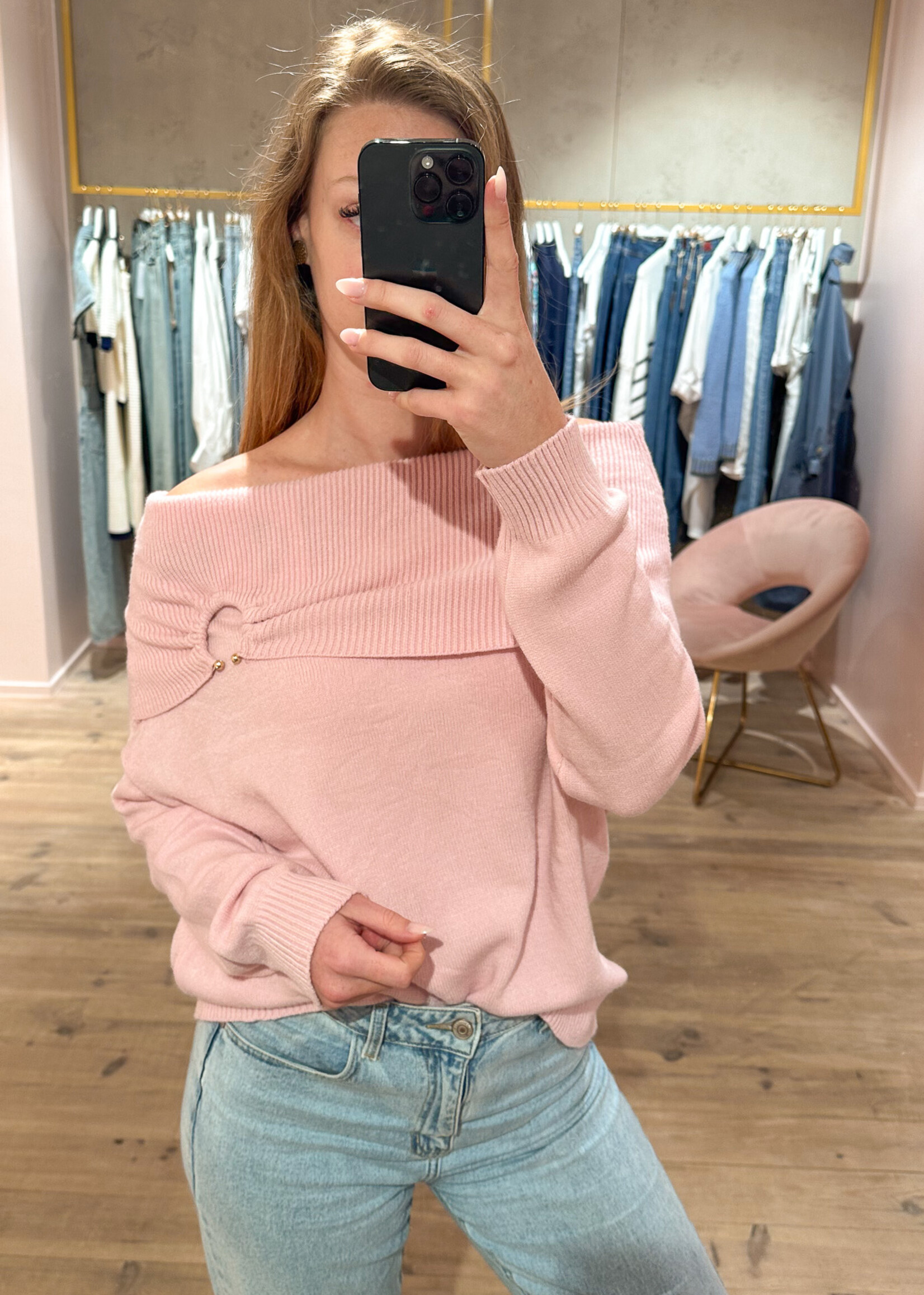 Trui – Gaily offshoulder boucle – Pink