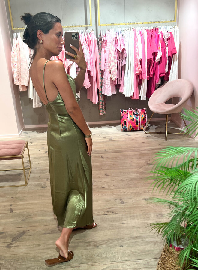 Jurk satin fijne bandjes – Kaki