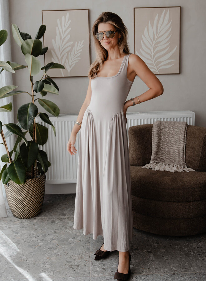 Jurk aansluitend – Taupe