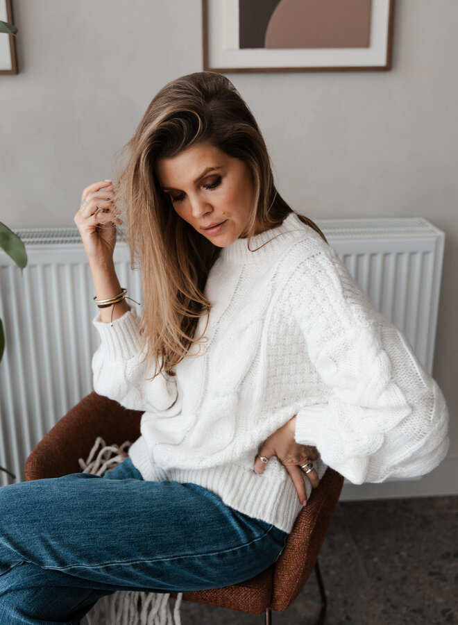 Knitwear round neck gebreid – Ivory