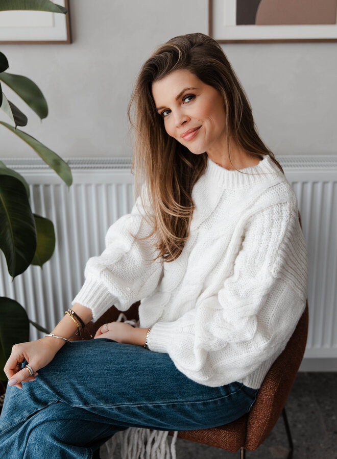 Knitwear round neck gebreid – Ivory