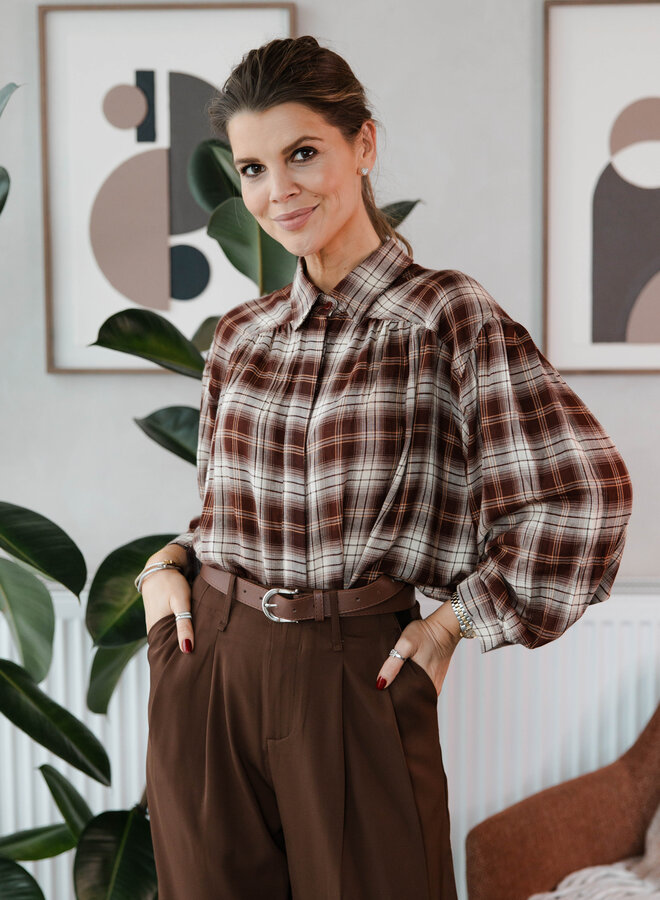 Hemdje carreaux – Wine