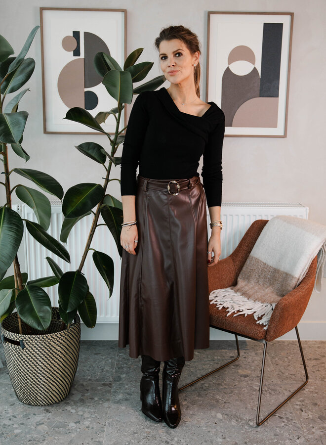 Truitje schuine hals – Black