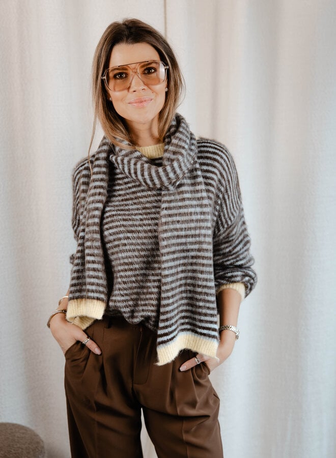 Aurore trui knit met sjaal streepjes – Choco