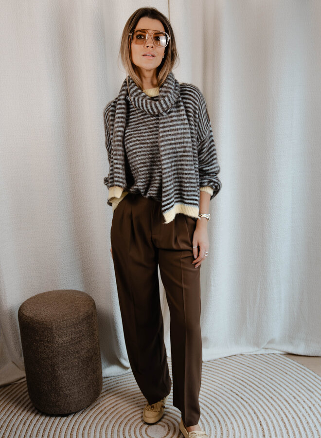 Sofia trousers – Brown