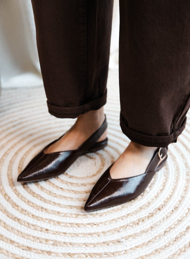 Plat schoentje punt 9732 – Brown