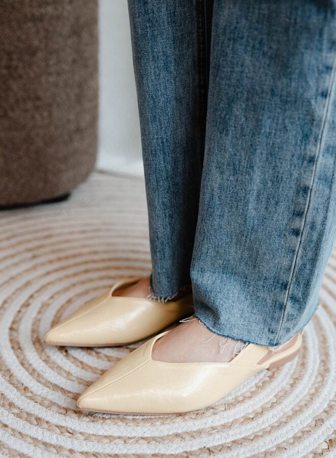 Plat schoentje punt 9732 – Yellow