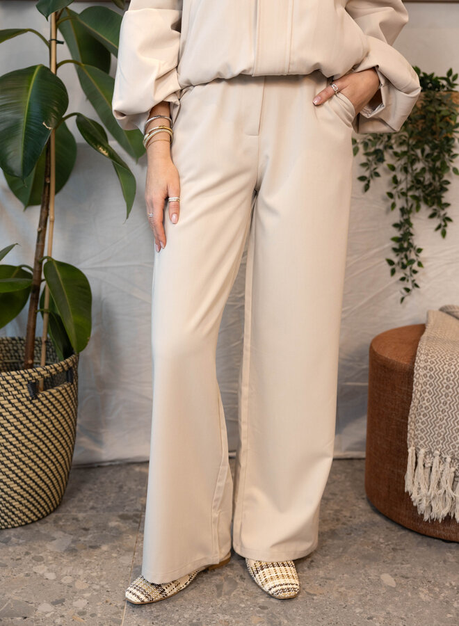 Lorena Straight broek – Beige