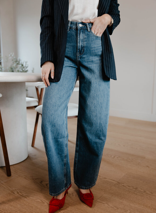 Brune jeans barrel – Denim