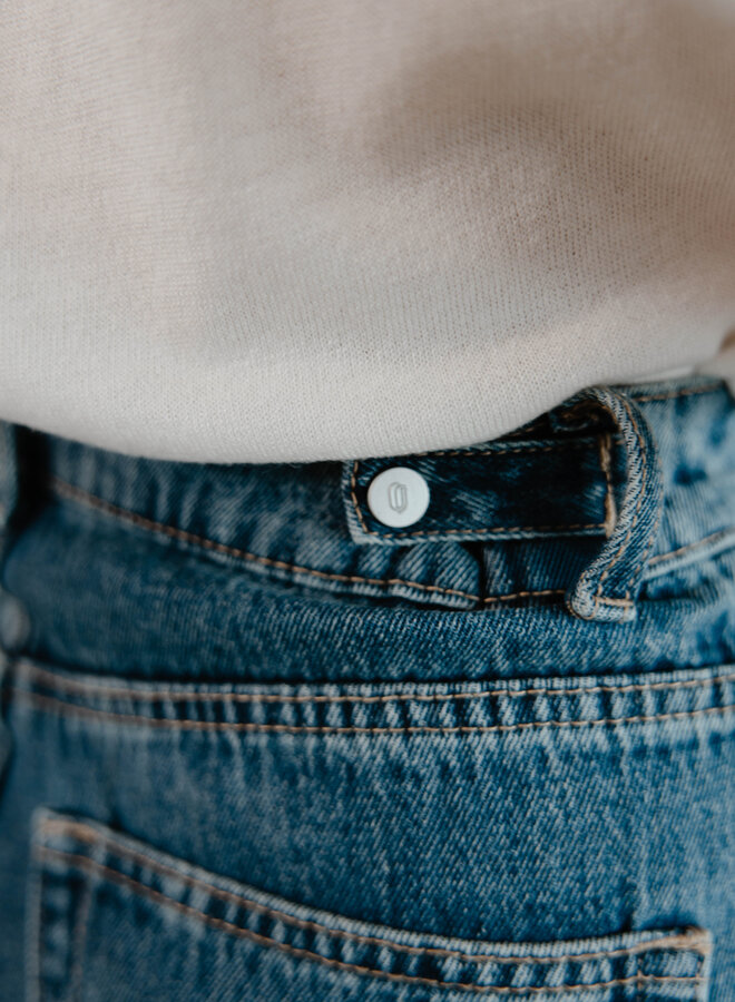 Brune jeans barrel – Denim