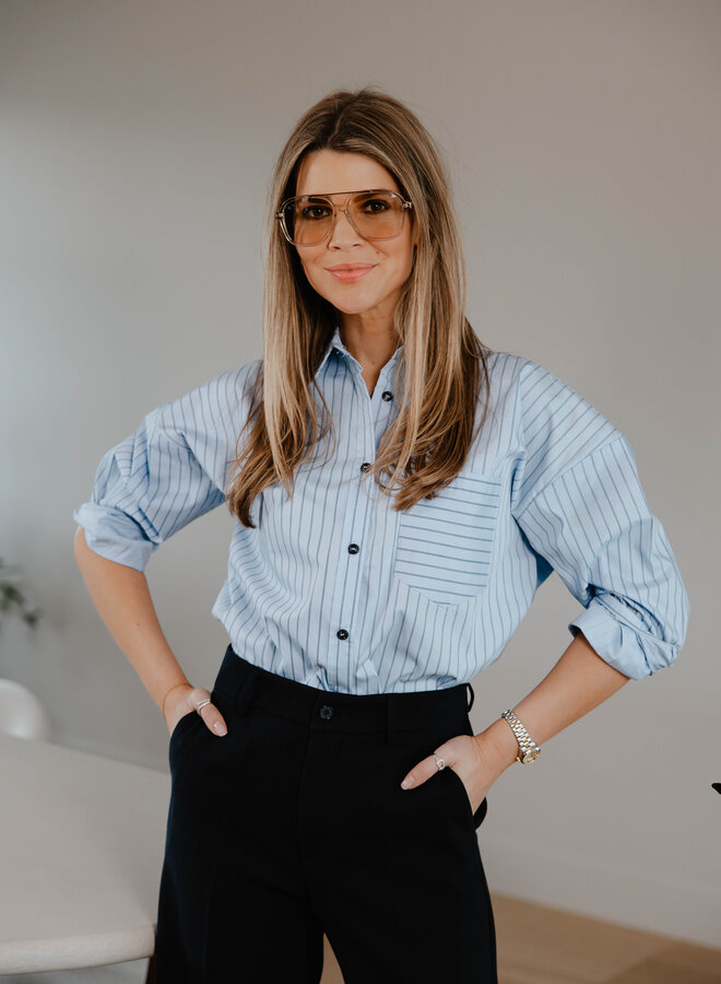 Antonia hemdje met streepjes en zakje  – Lightblue