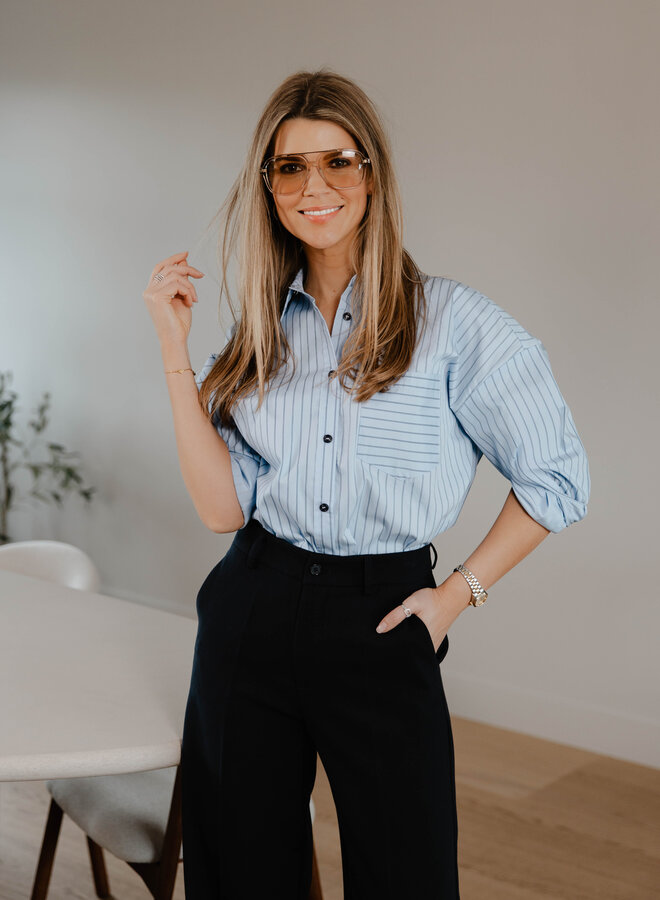 Antonia hemdje met streepjes en zakje  – Lightblue