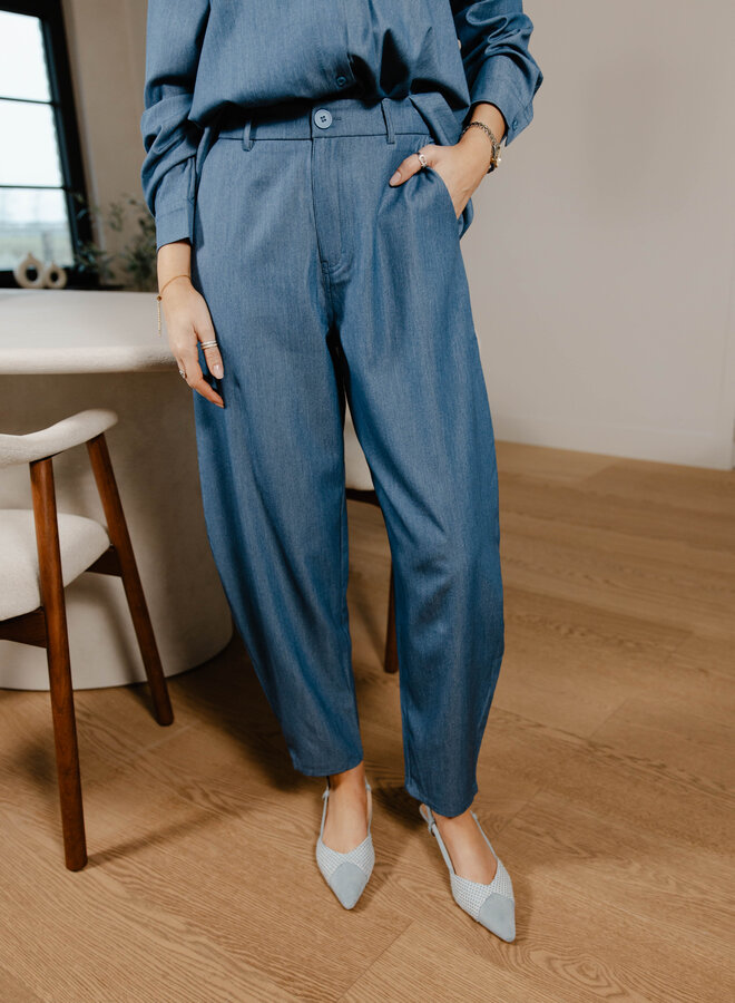 Joni Ballonbroek – Blue denim