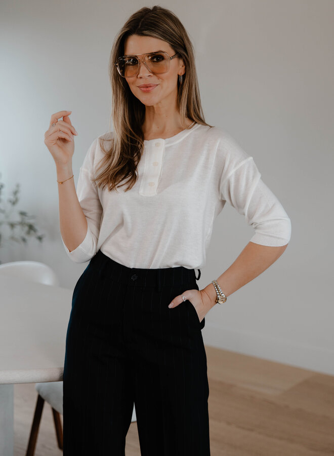 Nora fijn truitje knoopjes boven – Creme