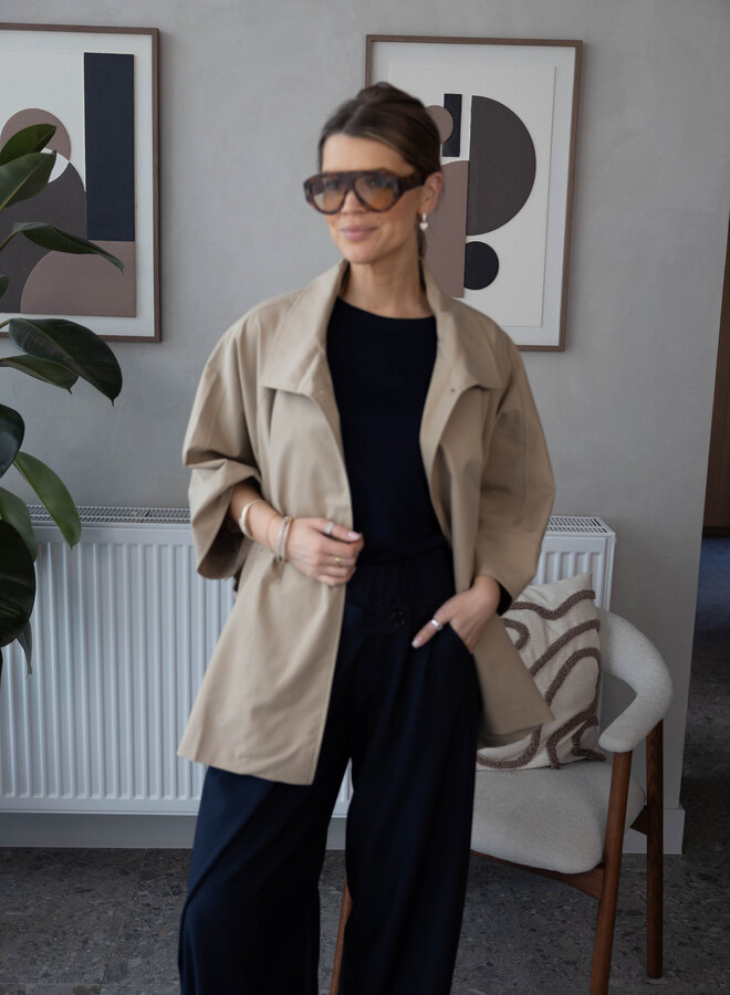 Loletta trench kort wide – Camel