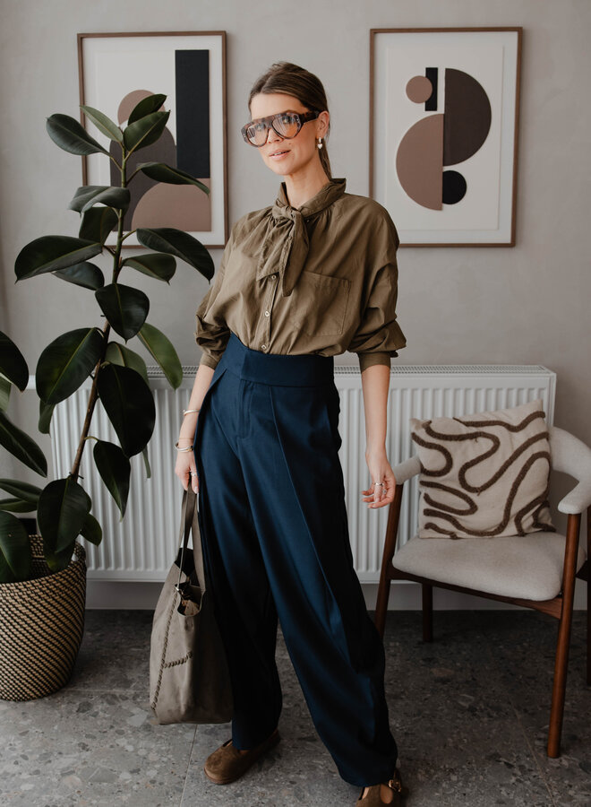 Ysolde hemdje met strik – Kaki