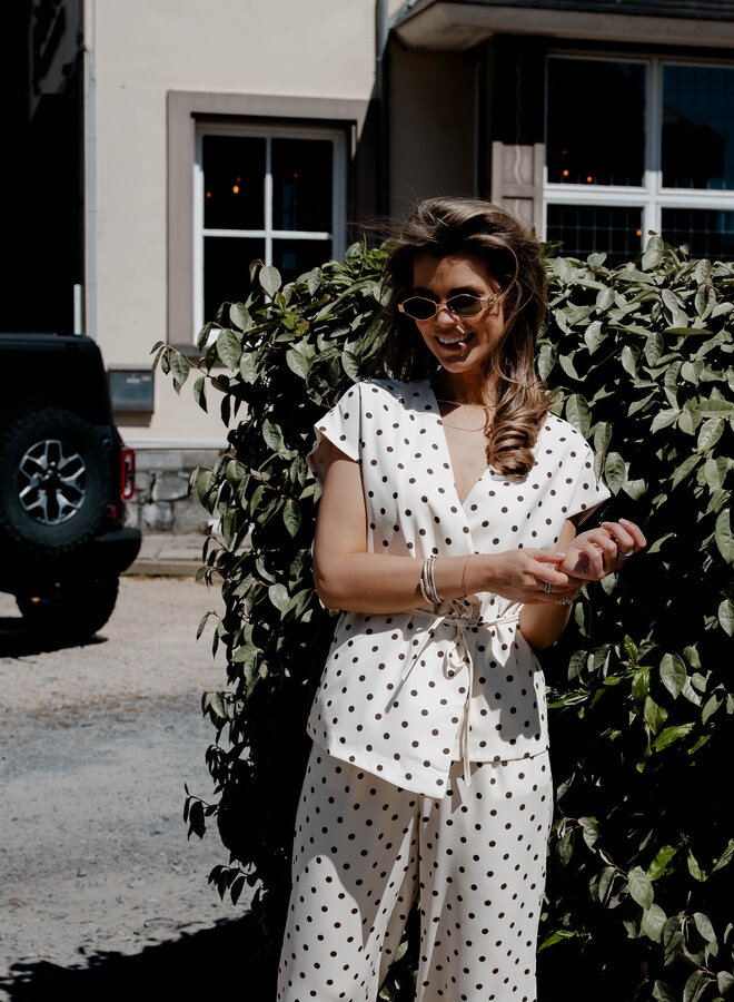 Jolien set broek + overslag top polka dots – Beige