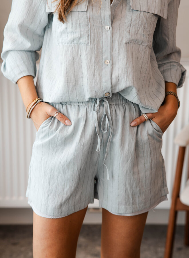 Lorena Set blouse + shortje strepen linnen – Lightblue