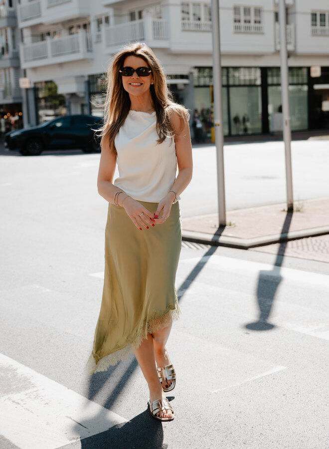 Amandine top satin sleevless – Creme