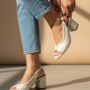 Sandaal open teen hakje CL085 – White