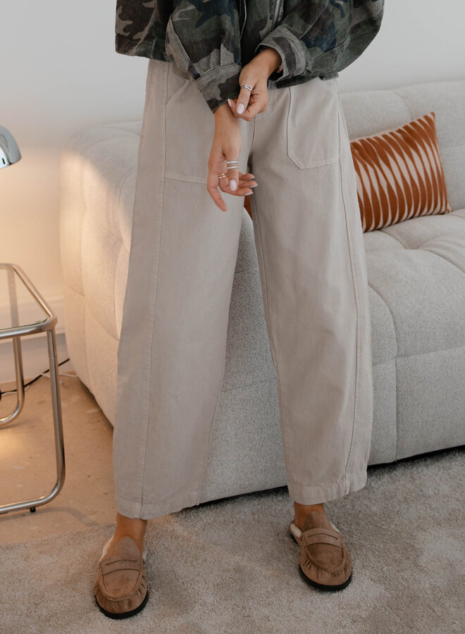 Noemi Barrel broek riem – Creme
