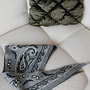 Dolly sjaaltje paisley print – Grey