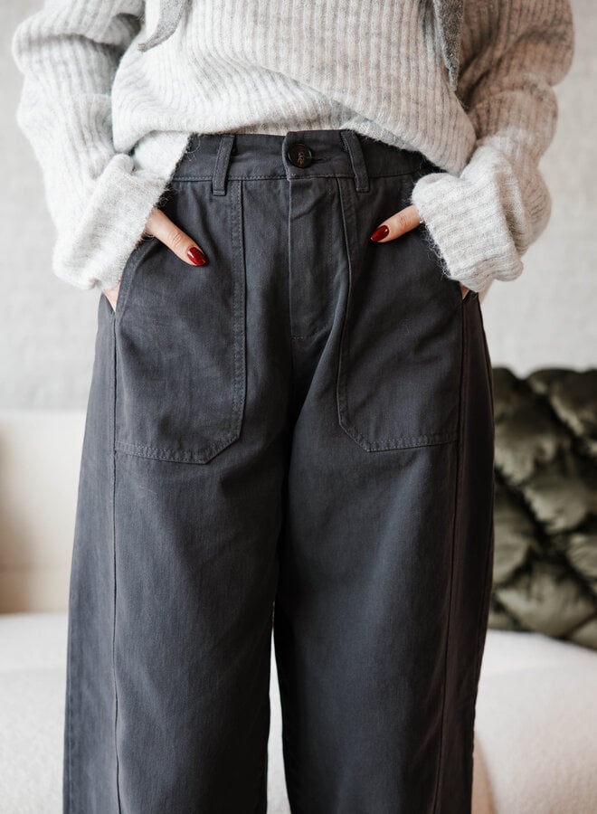 Noemi Barrel broek riem – Smoke