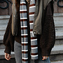 Amira sjaaltje strepen – Grey