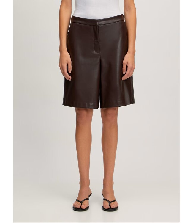 Amy short donkerbruin