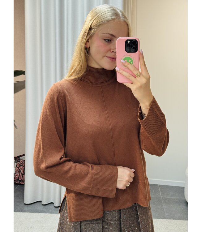 Anva rolkraag trui camel