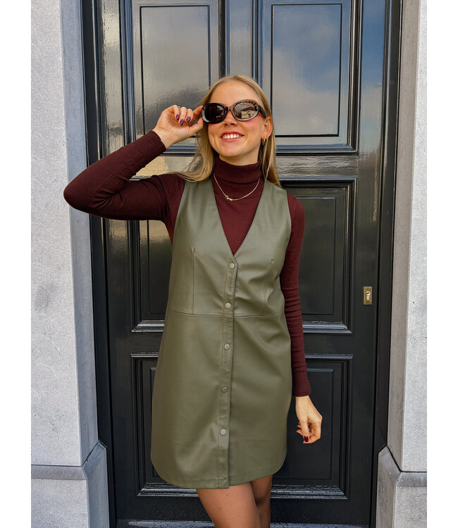 Estee coltruitje donkerbruin