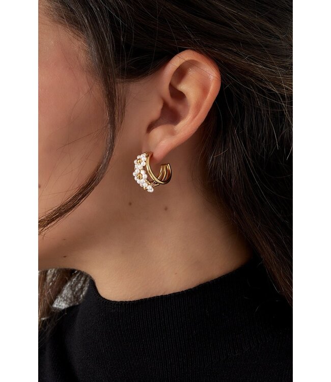 Blooming beads oorbellen wit