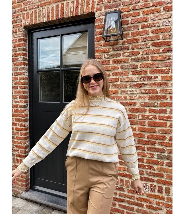 Odette pull beige gestreept