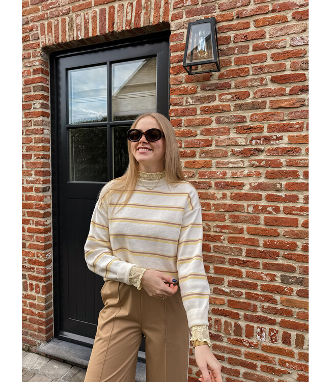 Odette pull beige gestreept