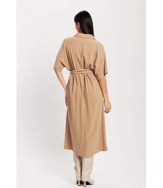 Ada linnen jurk camel