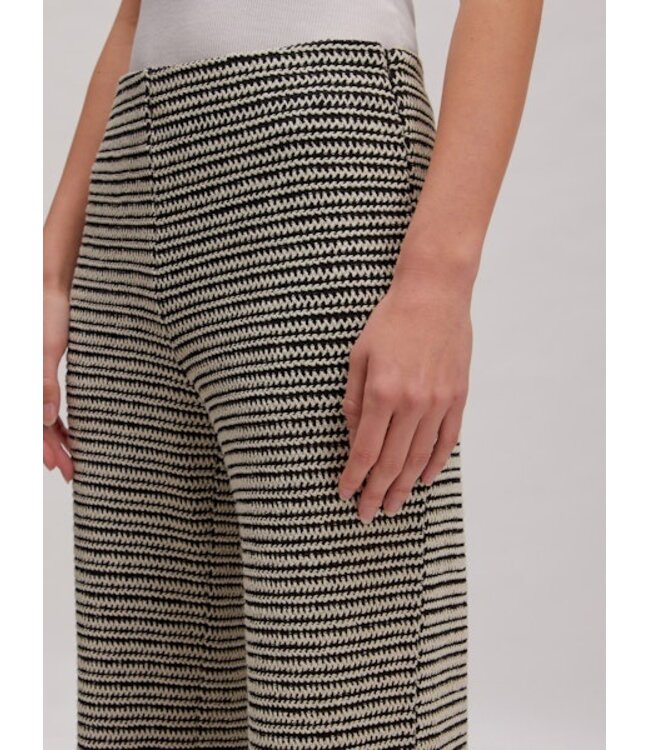 Finn crochet broek crème-zwart